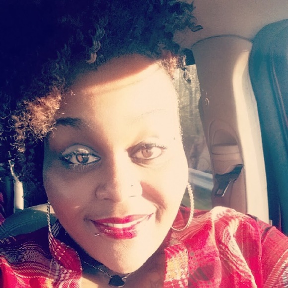 Profile Picture of Tanya Key (@tanya_key86) on Poshmark