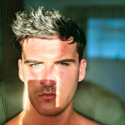 Profile Picture of Lovett (@JamesLovettt) on Twitter